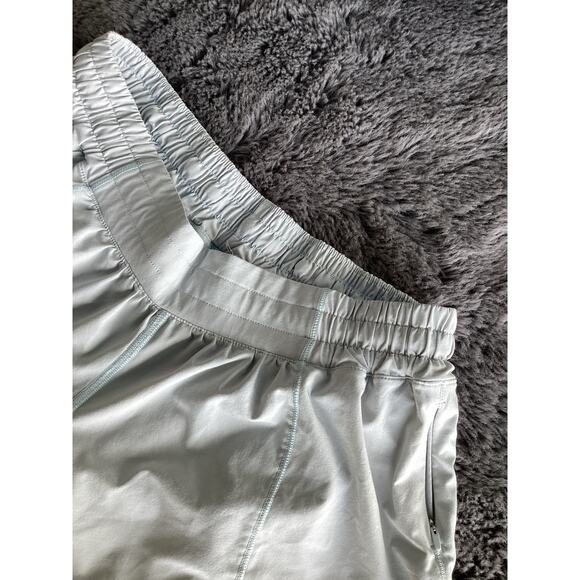 Lululemon Hotty Hot Low-Rise Lined Shorts Athletic Running Gym Light Blue 10 - Picture 2 of 10